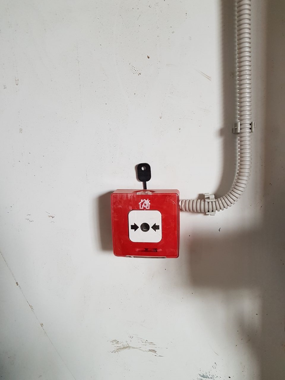 Неадресная (безадресная) система пожарной сигнализации